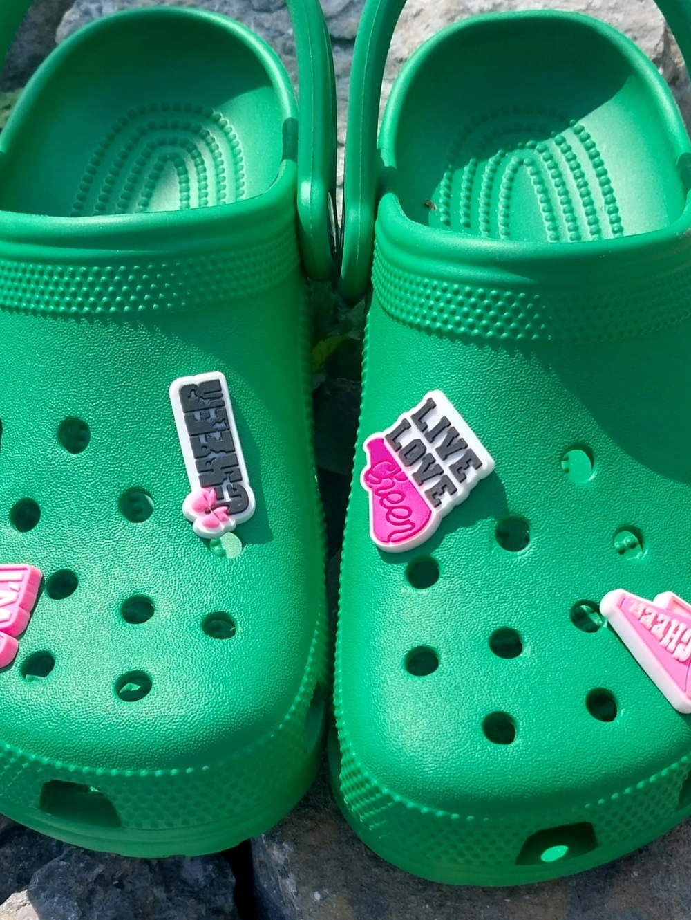 CROCS  Emerald Green Unisex Men Size 4 Women Size 6